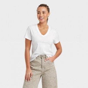 Women's Short Sleeve V-Neck T-Shirt - Universal Thread™ White M: 100% Cotton, Relaxed Fit, Pullover, Jersey Fabric