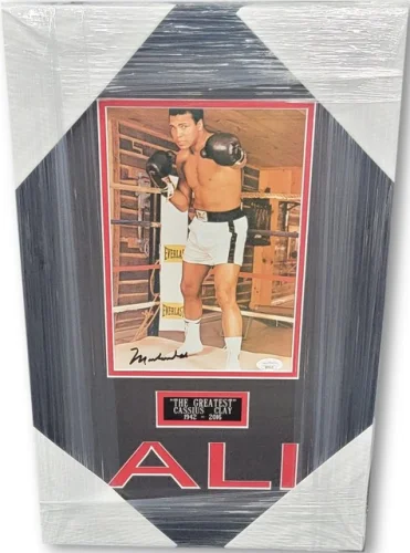 Muhammad Ali Hand Signed Autograph Photo Custom Framed JSA XX76313