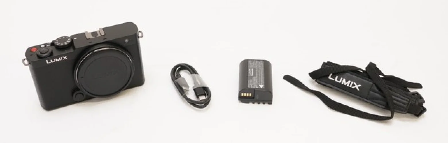 Panasonic LUMIX S9 Full Frame Camera with Phase Auto Focus (Body)