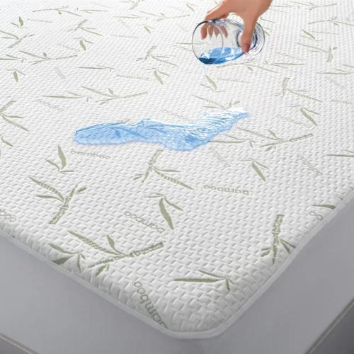 Bamboo Mattress Protector Hypoallergenic & Breathable Waterproof Mattress Cover