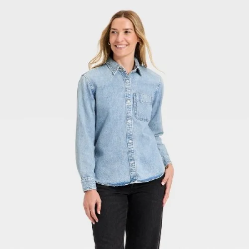 Women's Relaxed Denim Shirt - Universal Thread&trade; Light Wash XL
