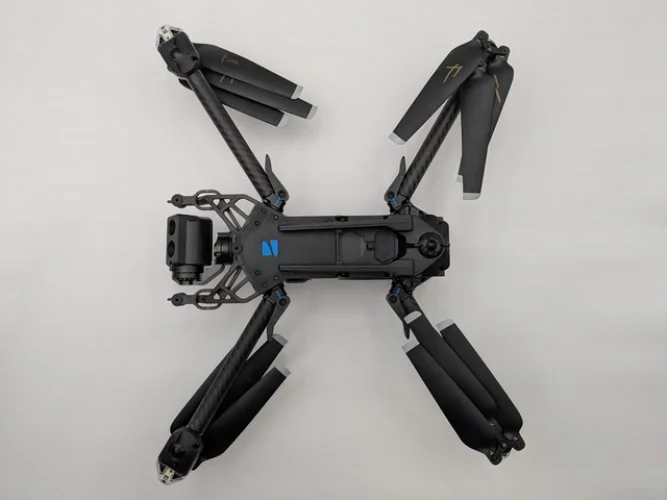 Skydio X2E 5GHz Color/Thermal Drone for Tactical-Grade Autonomy w/ Remote *READ*