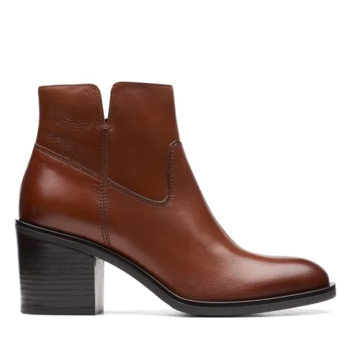 Clarks Womens Valvestino Lo Brown Leather Casual  Boots Shoes