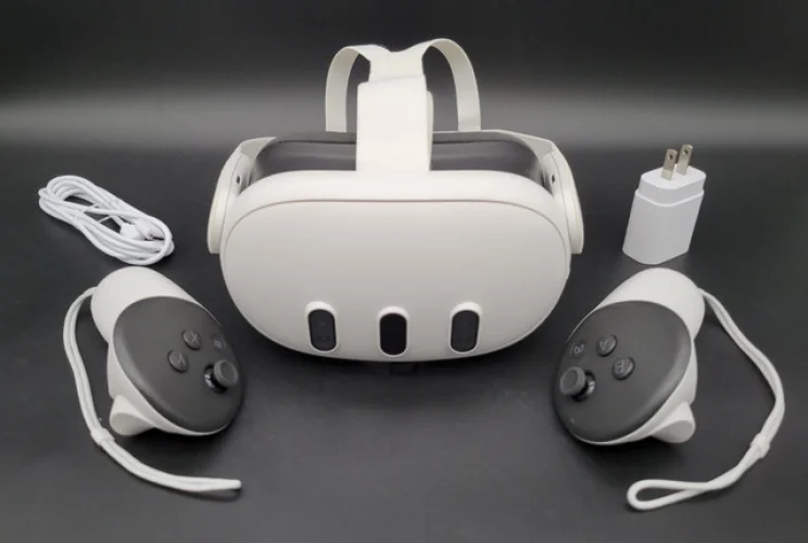 Meta Quest 3 512GB Standalone VR Virtual Reality Gaming Headset & Controllers