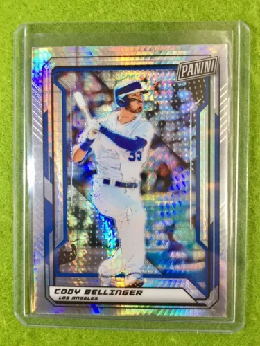 CODY BELLINGER PRIZM CARD JERSEY #35 DODGERS SP /99 REFRACTOR  2019 National VIP
