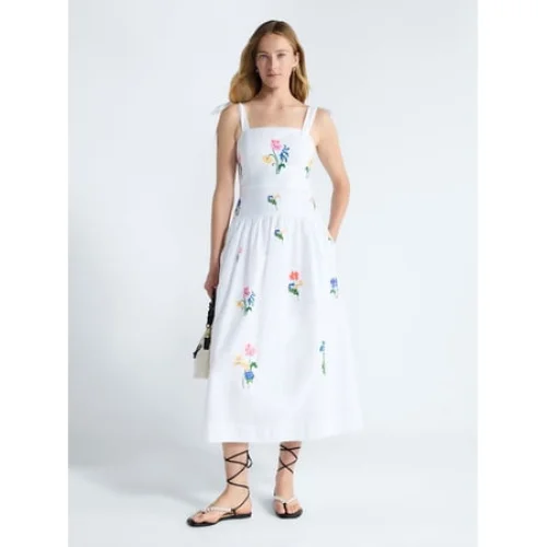 Free Assembly Women's and Women's Plus Embroidered Cotton Sleeveless Maxi Dress, Sizes XS-4X