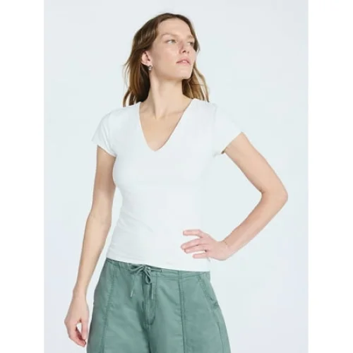 Scoop Women's and Women's Plus Ultimate Refined Contour V Neck Tee, Sizes XS-4X