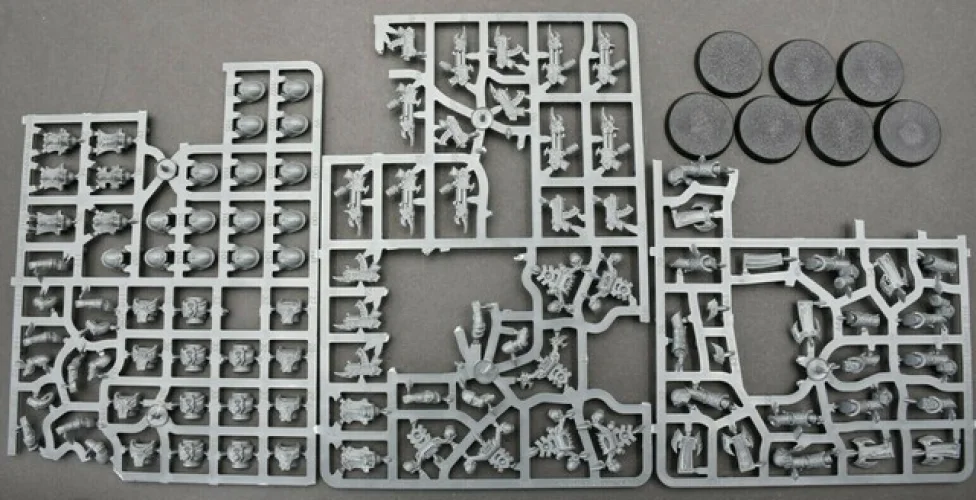 Warhammer 40k Thousand Sons Rubric Marines (7) w/Warpflamers or Inferno Boltguns