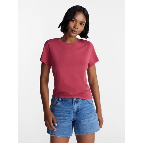 No Boundaries Washed Relaxed Fit Cotton Tee for Women, Available in Sizes XXS through XXL