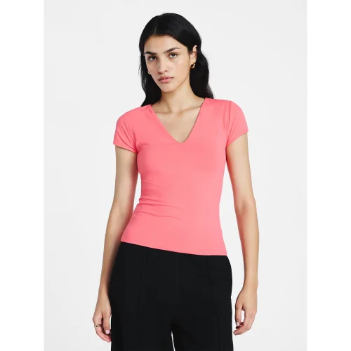 Scoop Women's and Women's Plus Refined Contour V Neck Tee, Sizes XS-4X
