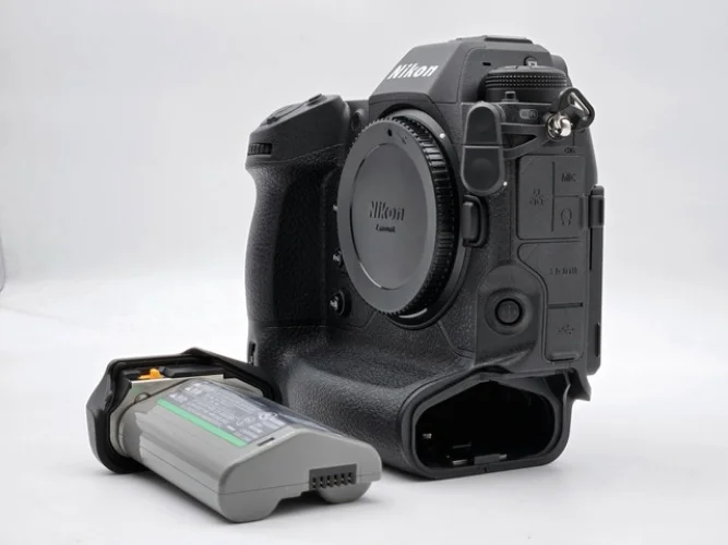 Nikon Z9 45.7MP Mirrorless Camera Body - AS IS, LCD Scratches
